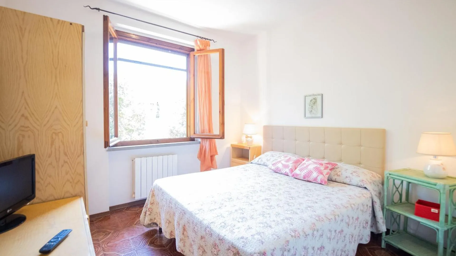 Welcomely - Tirrenia Fronte Mare Italy