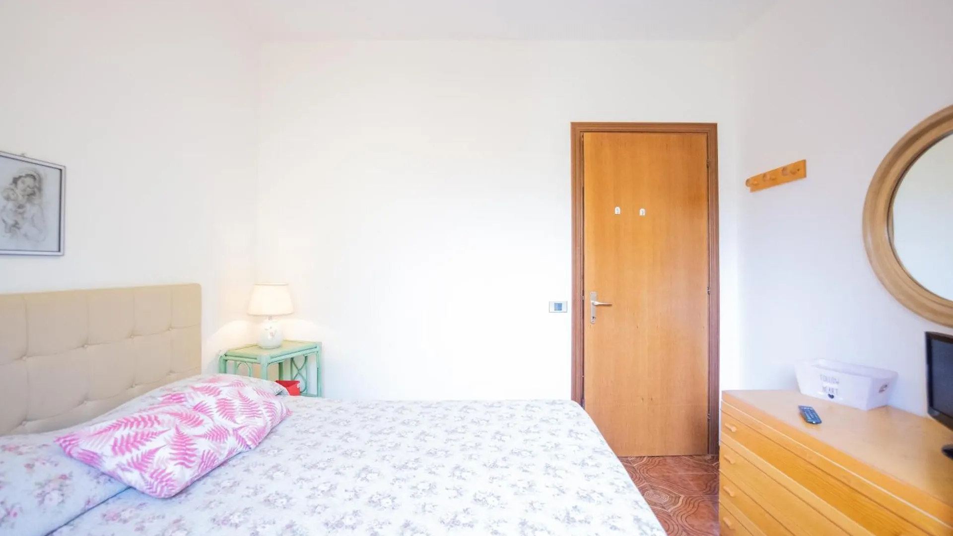 Welcomely - Tirrenia Fronte Mare Apartment