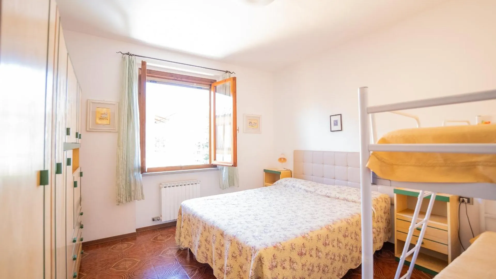 Welcomely - Tirrenia Fronte Mare Apartment